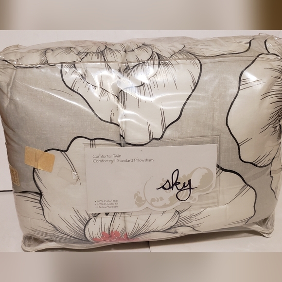 Sky Comforter Set - Cream and Black Floral Design